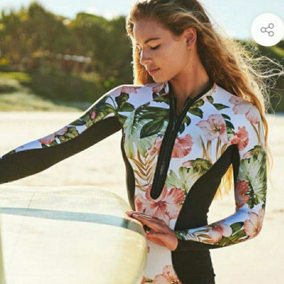 Rip Curl Size 10 Hawaiian Flower UV Rash guard su - Picture 7 of 8